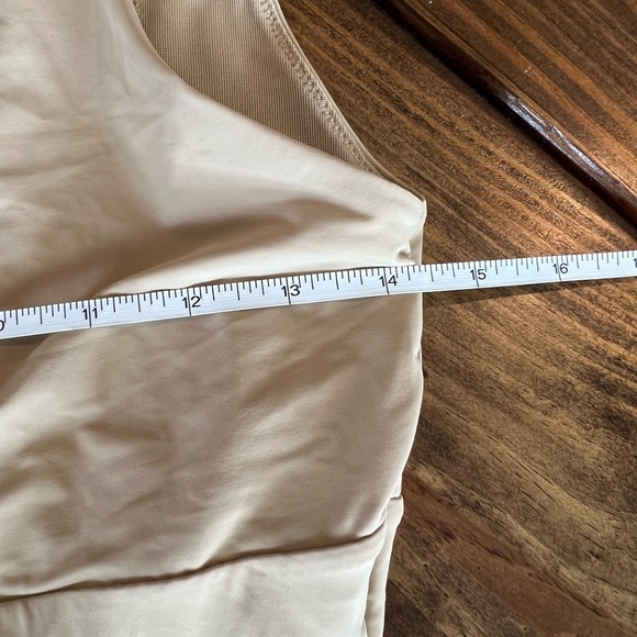 Maidenform one-piece undergarment, compression, size 2XL, nude, streamlined - Picture 5 of 6